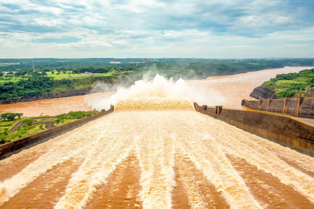Von Puerto Iguazu aus: Itaipu Staudamm Tour mit Eintrittskarte