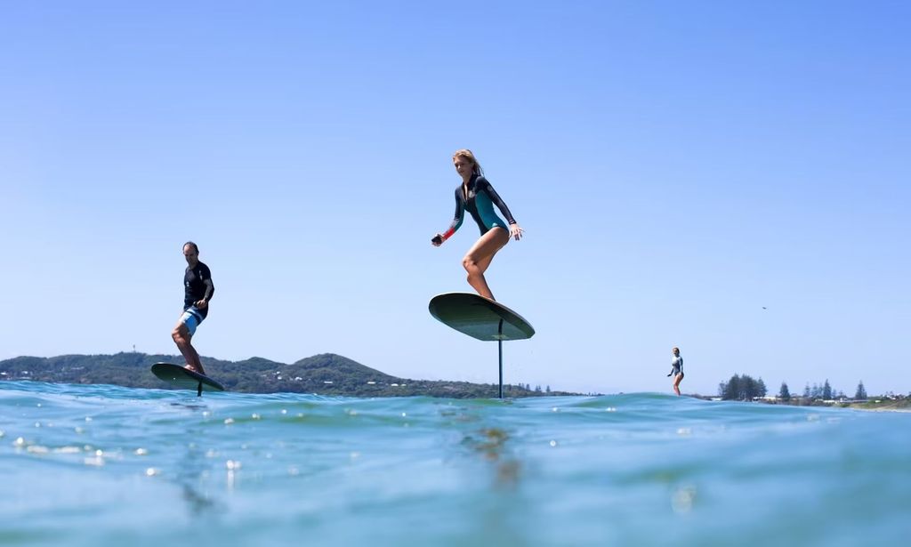Saint Tropez: Surfen lernen mit einem eFoil