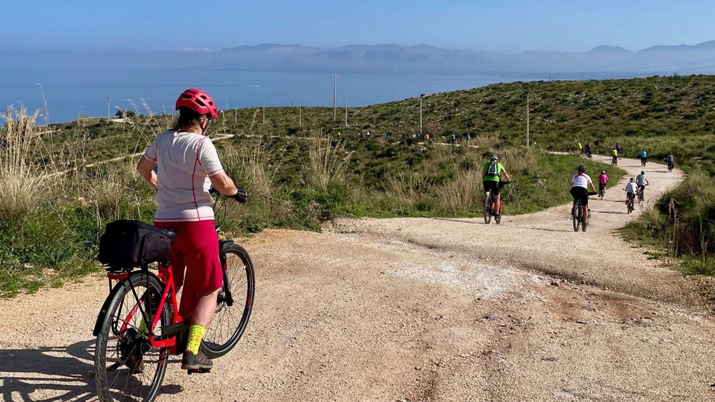 Castellammare del Golfo: E-Bike-Tour zur Grotta Mangiapane