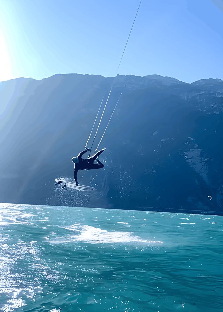 Malcesine: Kitesurfen mit Lift & Ausrüstungsverleih