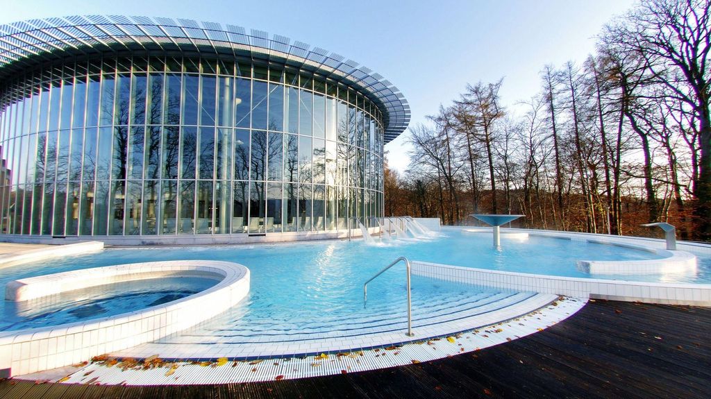 Luxemburg: Private Tagestour mit Thermen, Schloss und Wein