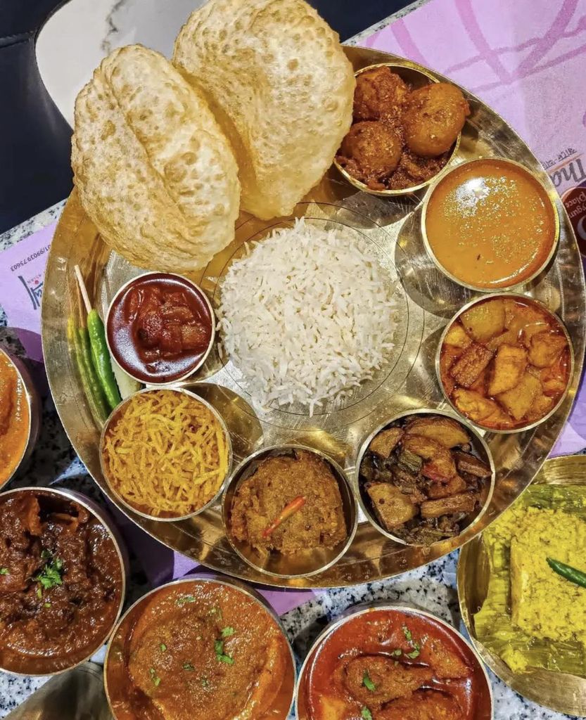 Kulinarisches Erlebnis in einem authentischen bengalischen Haus