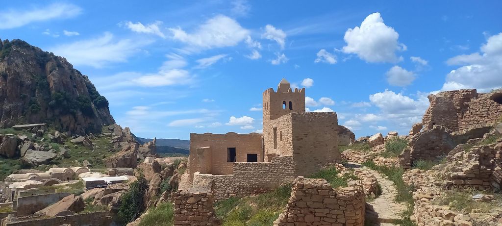 Von Tunis: Berberdorf & Bio-Olivenöl-Verkostungstour