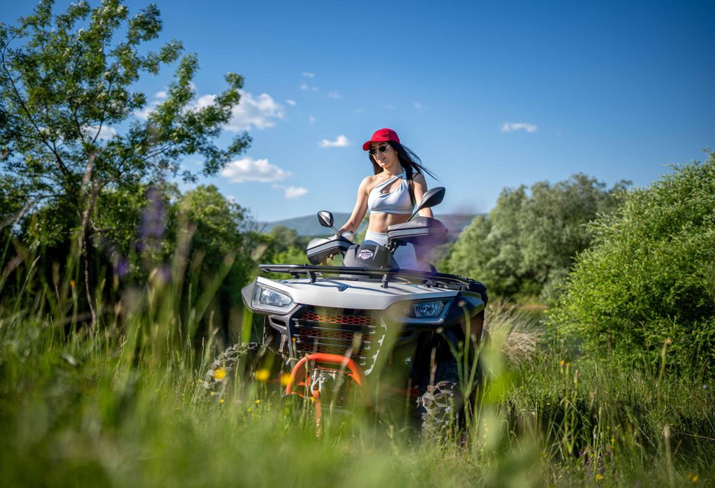 Split: Dalmatinische Quad-Tour mit Schwimmen im Fluss und Picknick