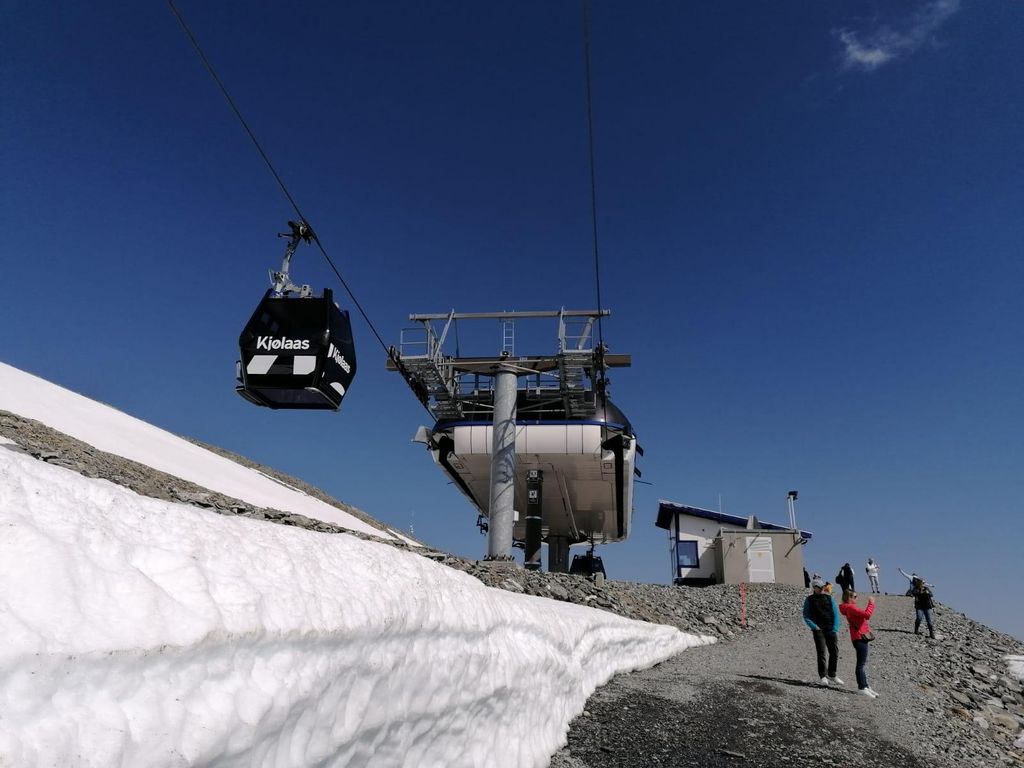 Ålesund: Bustour nach Stranda mit Gondelfahrt