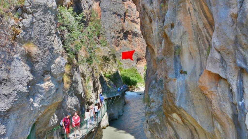 Von Kalkan aus: Saklikent-Schlucht und Gizlikent-Wasserfall-Wanderung