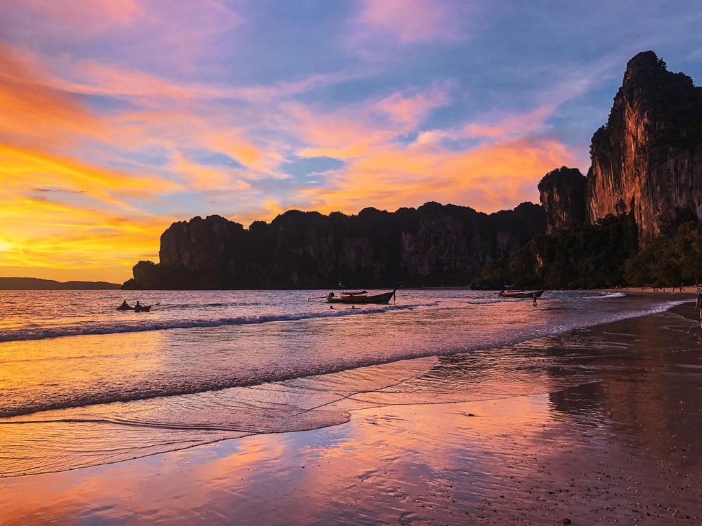 Krabi: Railay Sonnenuntergang und Biolumineszenz-Plankton-Tour
