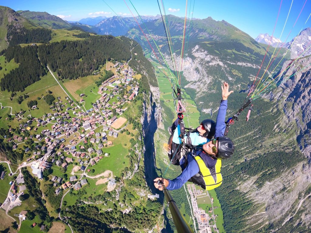 Mürren: Gleitschirmfliegen Panorama Tandemflug Vollerlebnis