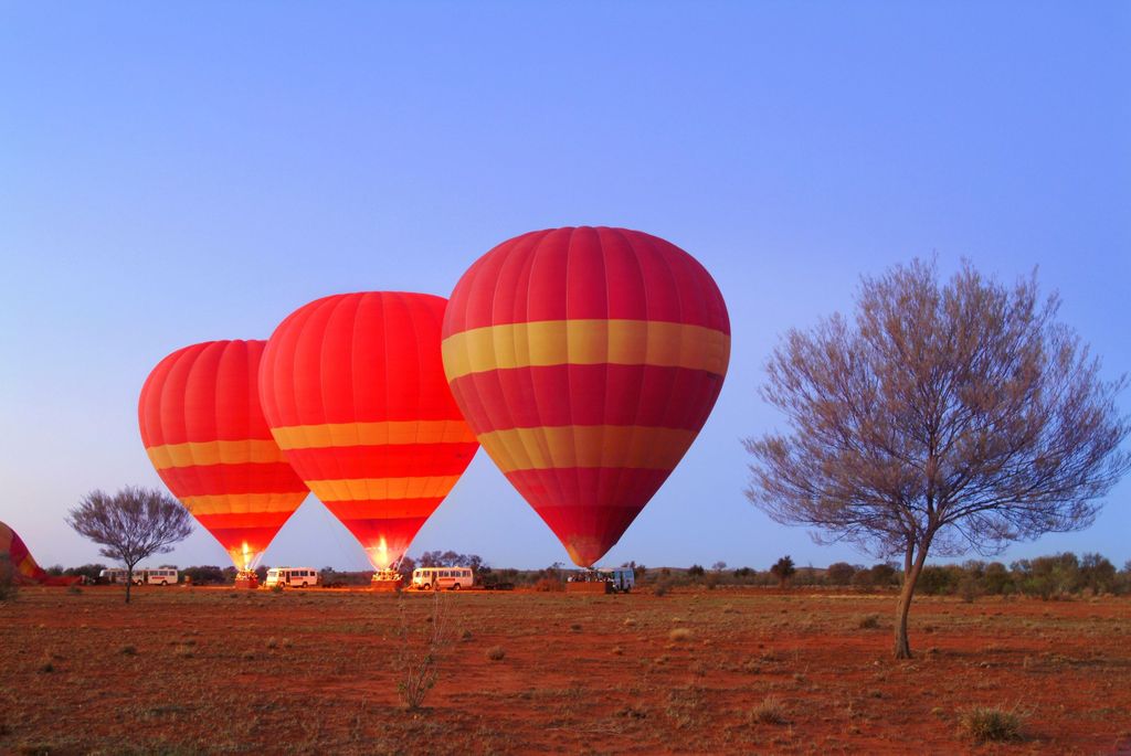 Alice Springs: Frühmorgendliche Heißluftballonfahrt