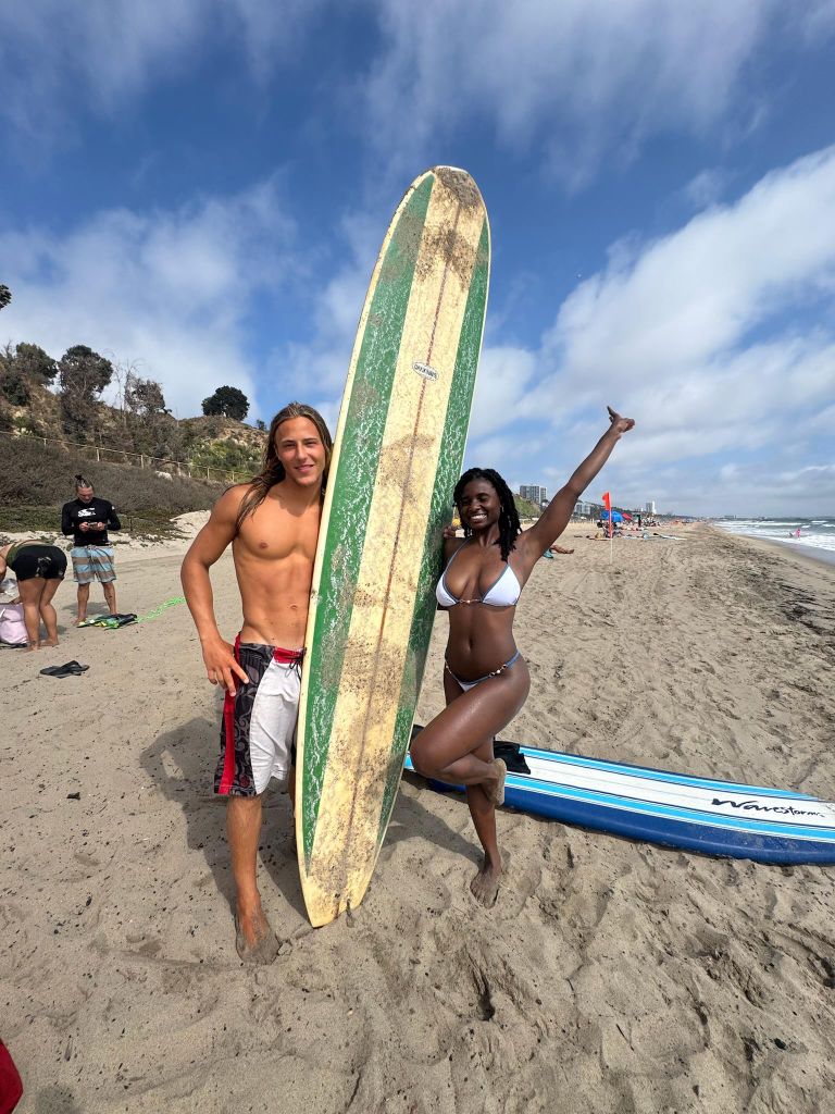 Santa Monica: Surftagestour mit Mittagessen