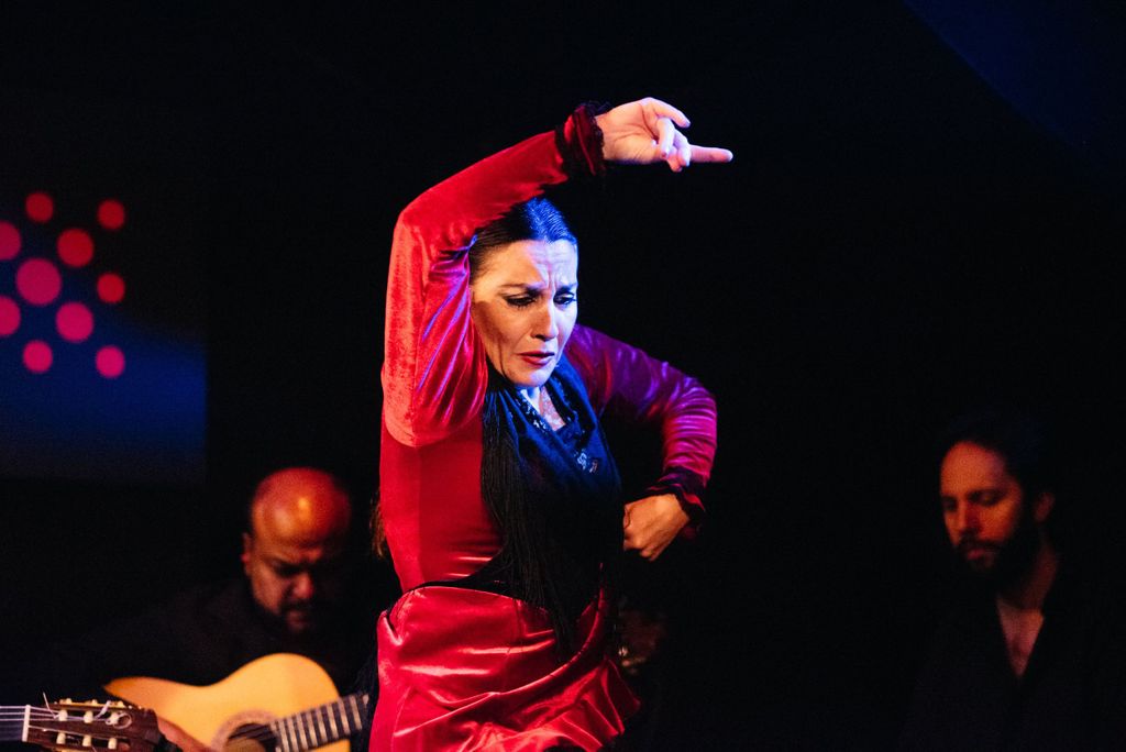 Sevilla: Tapas Rundgang mit traditioneller Flamenco Show