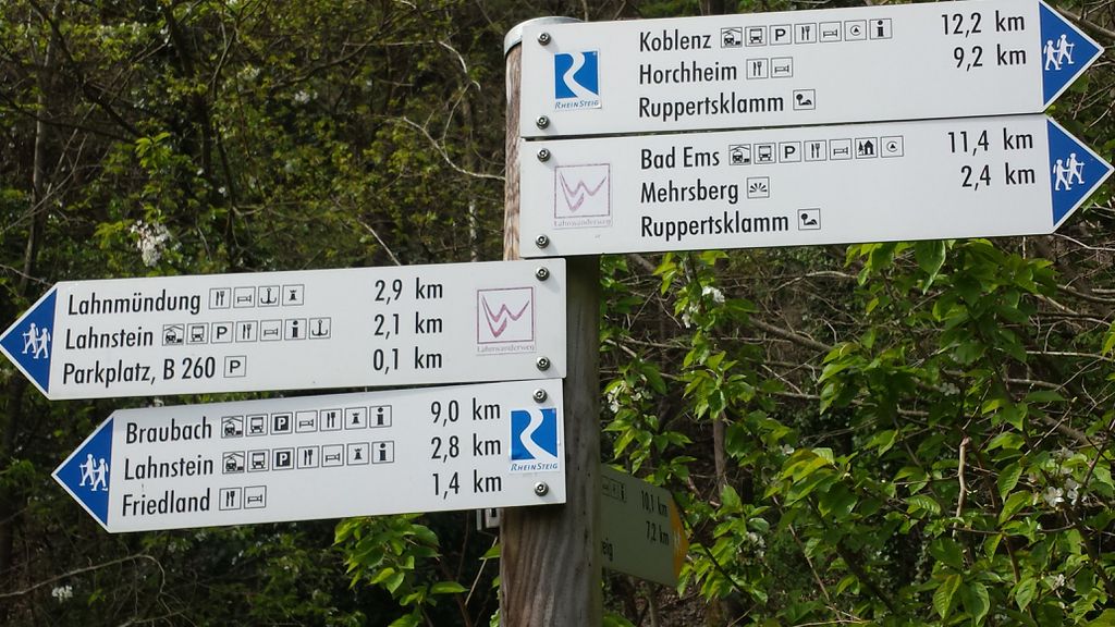 Wegbeschilderung am Rheinsteig
