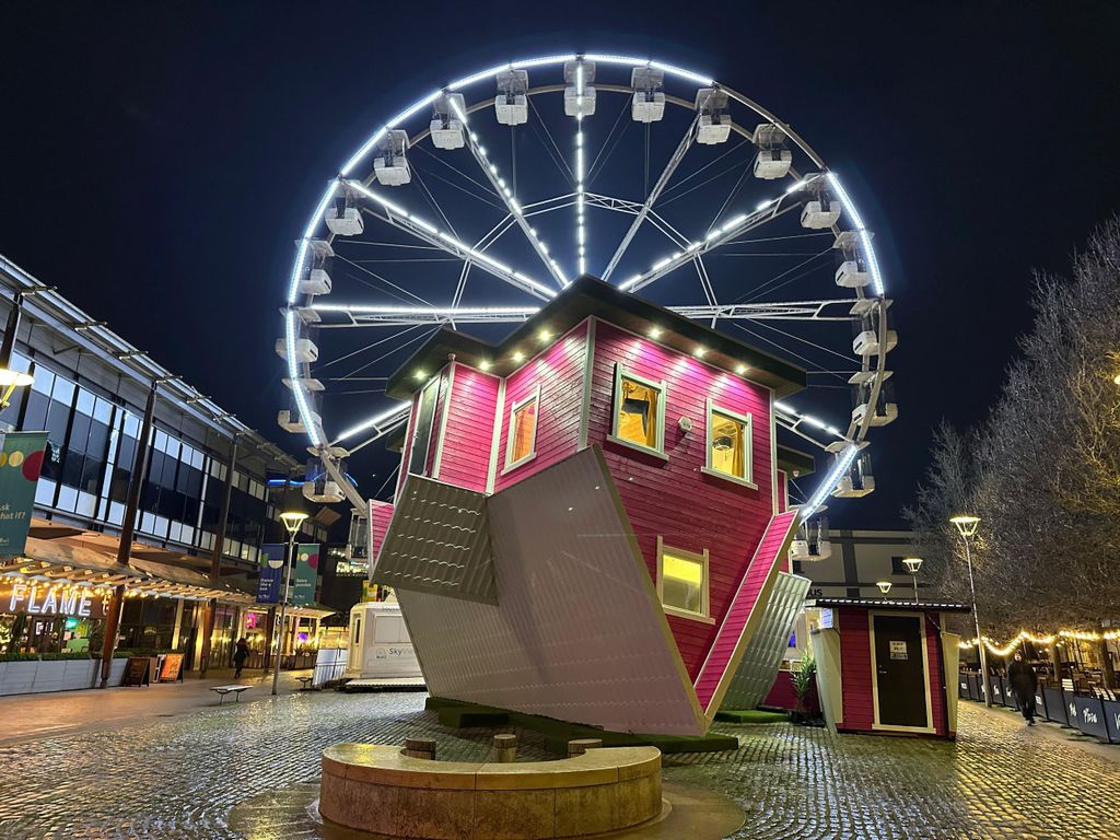 Bristol: Ticket für das Upside Down House