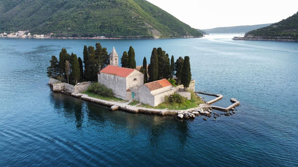 Kotor: Perast und Lady of the Rock Private Bootstour