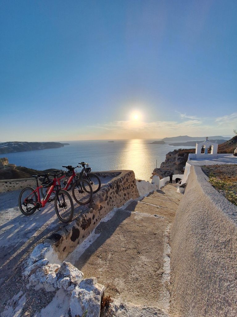 Santorin: E-Bike Sunset Tour Erlebnis