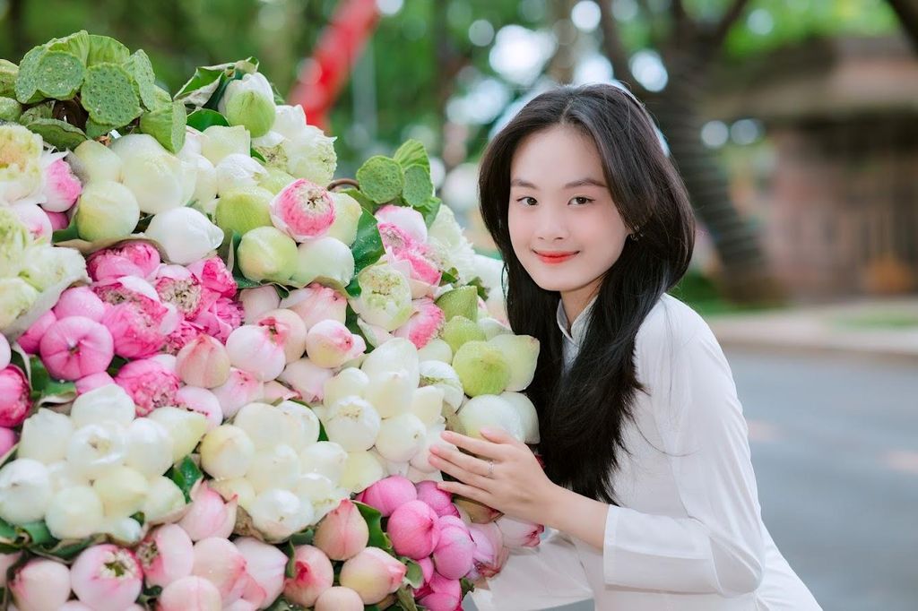 Buon Ma Thuot: Ao Dai Fotoshooting in der Pagode oder auf der Walking Street