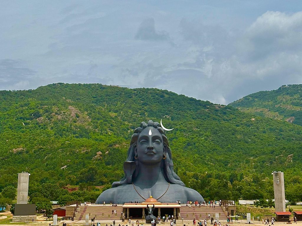 Bangalore: Bhoganandeshwara, Adiyogi-Statue & Lepakshi-Tour