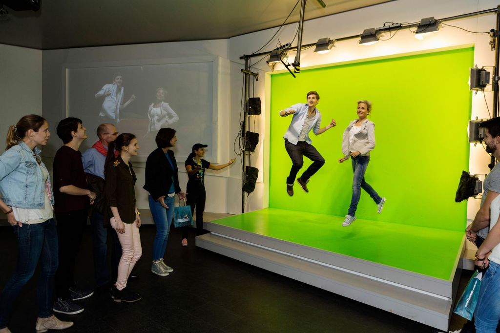 München: Führung durch die Bavaria Filmstadt mit Kulissen & mehr