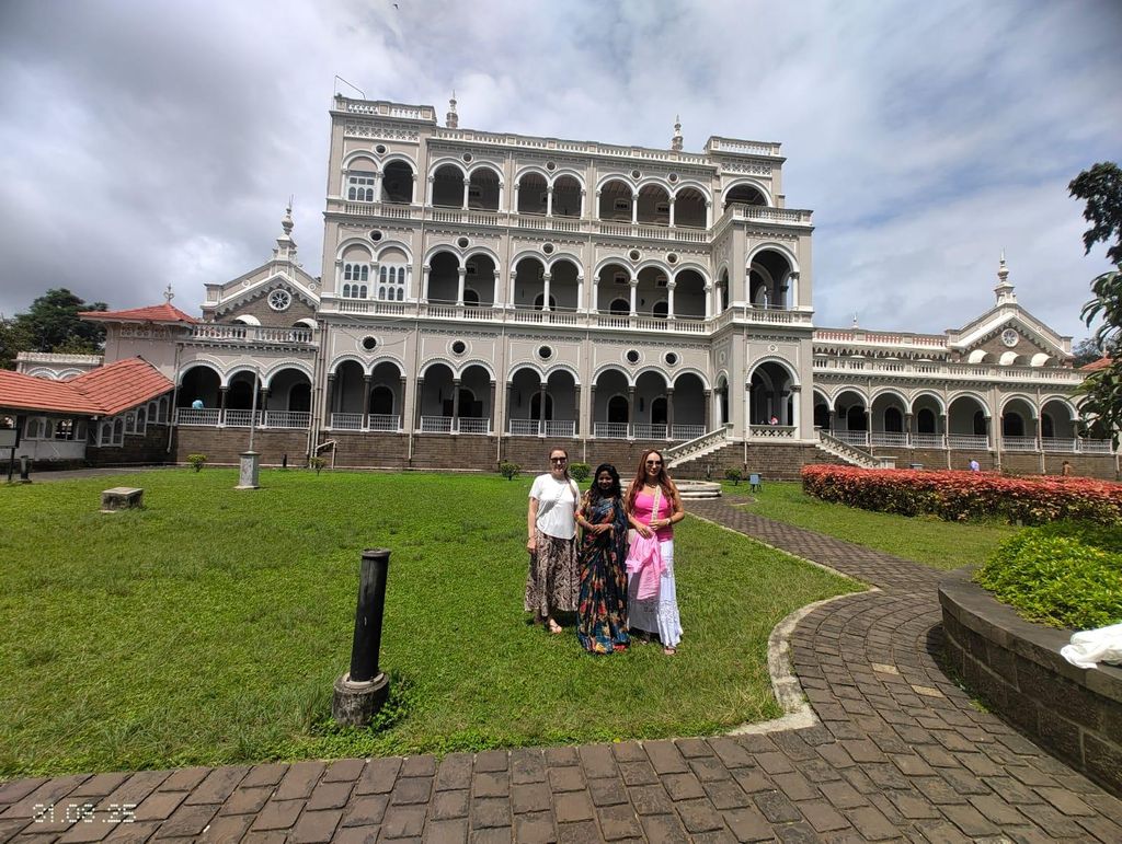 Höhepunkte von Pune: Geführte Tagestour von Mumbai im privaten Auto