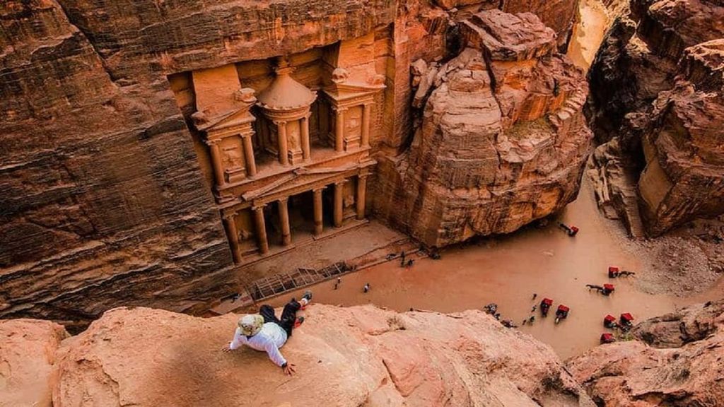 Amman: Petra, Wadi Rum, Pink Lake und Totes Meer – 2-Tagestour