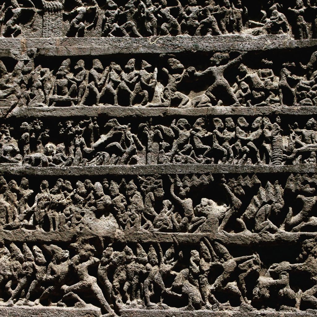 Eine Tagestour zu den Ajanta & Ellora Höhlen mit Bibi Ka Maqbara