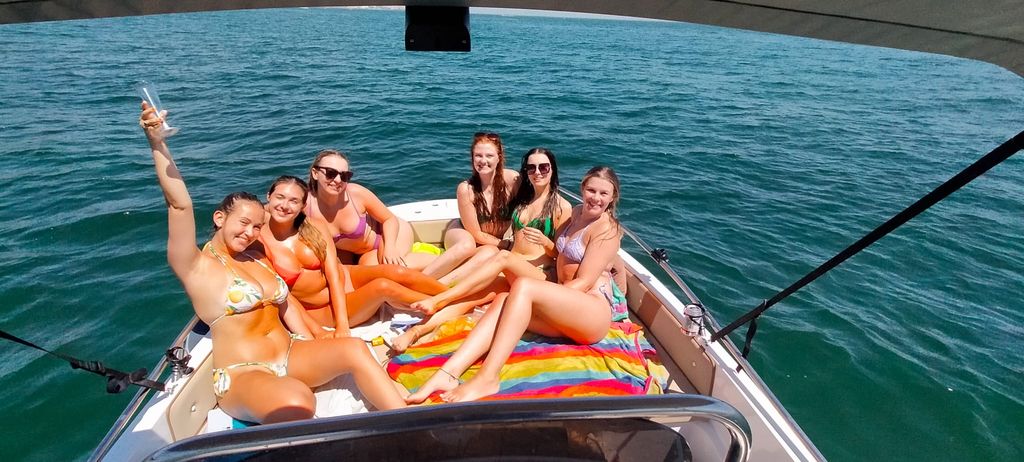 Fuengirola: Delfinbeobachtungstour mit Snacks und Getränken