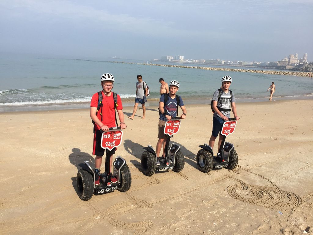 Cádiz 1-stündige private Strandtour mit „Segwayx2“ exklusiv für Paare
