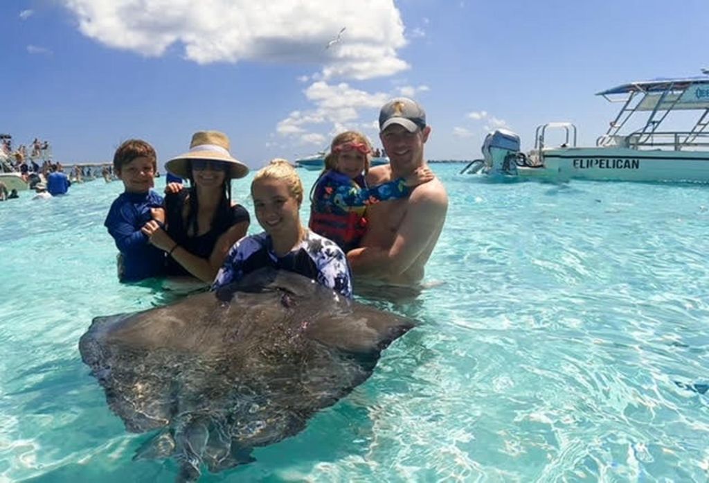 Grand Cayman: Katamaranfahrt mit Stingray City & Schnorcheln